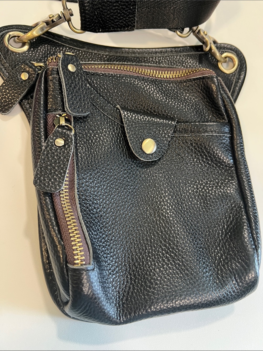 Black Leather Crossbody Utility Hip Bag, Belt Bag - Picture 3 of 6